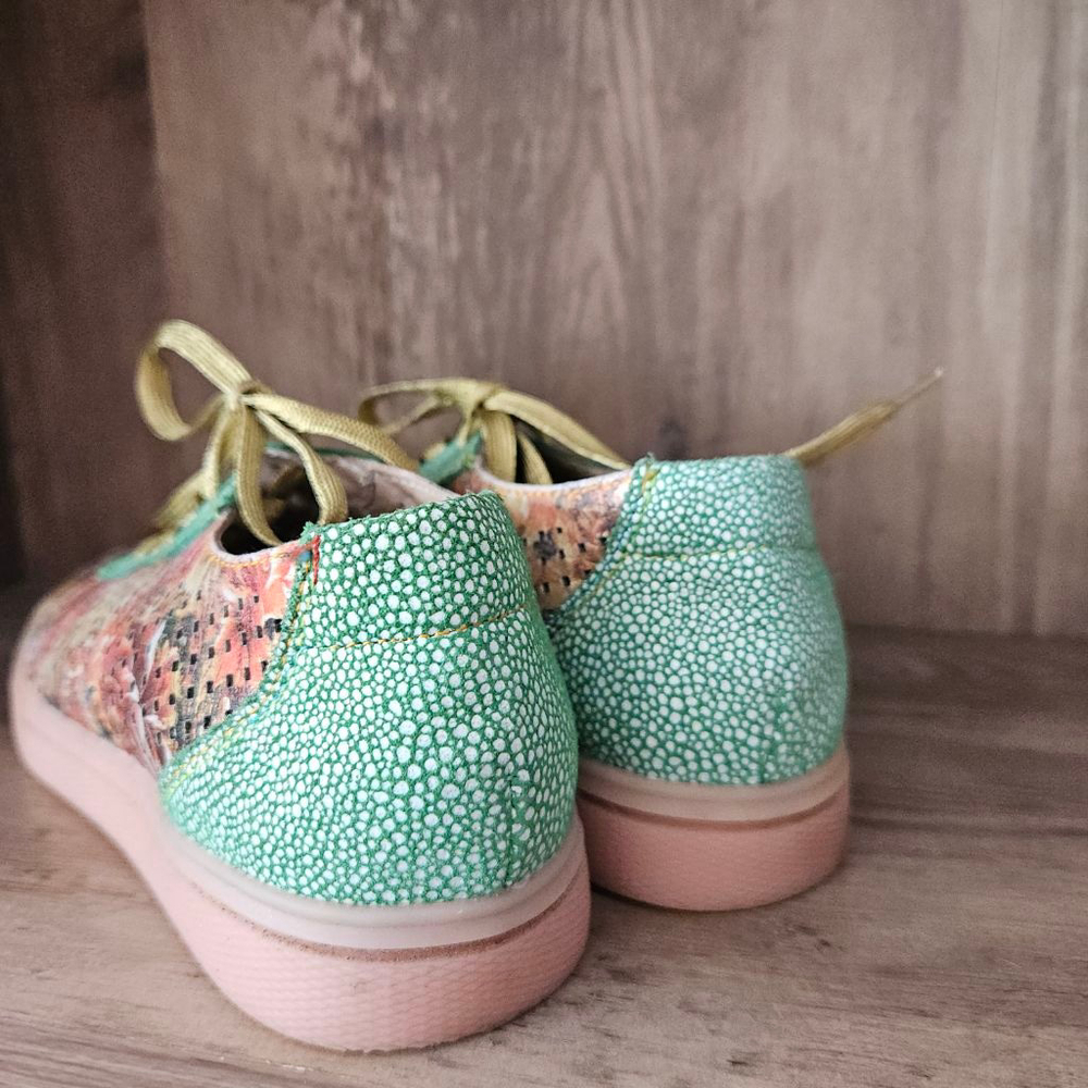 L'artiste Spring Step Multicolor Floral Pebbled Leather Sneakers Womens 38 - Picture 4 of 6